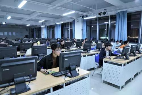 电子商务专业进哪个公司