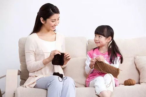 弟弟对妈妈大吼“滚”被哥哥扇巴掌