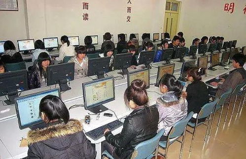 电子商务专业挂科率高吗